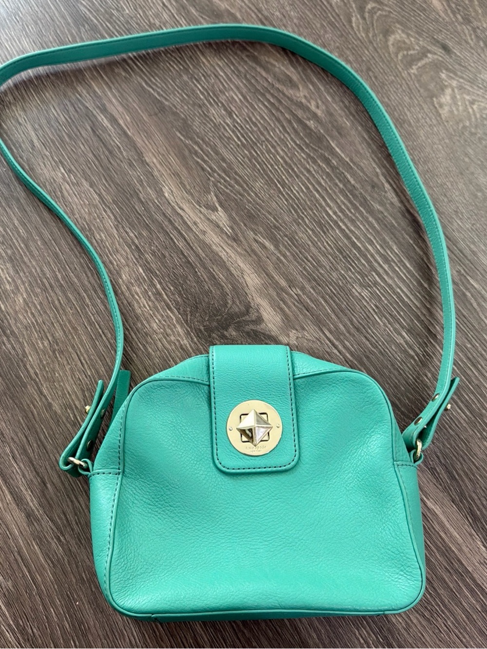 Kate Spade Chrystie Street Isla Crossbody Bag Cowhide Leather